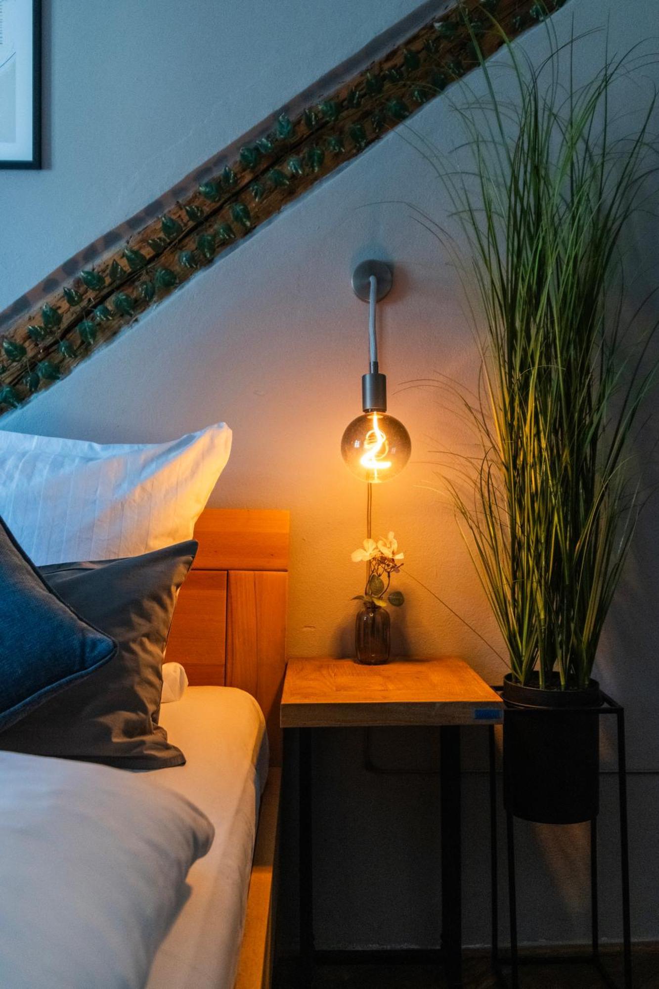 20 Seconds To Charles Bridge Apartment Praha Bagian luar foto